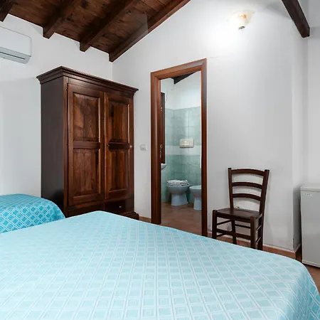 Su Birde Vakantieboerderij Orosei